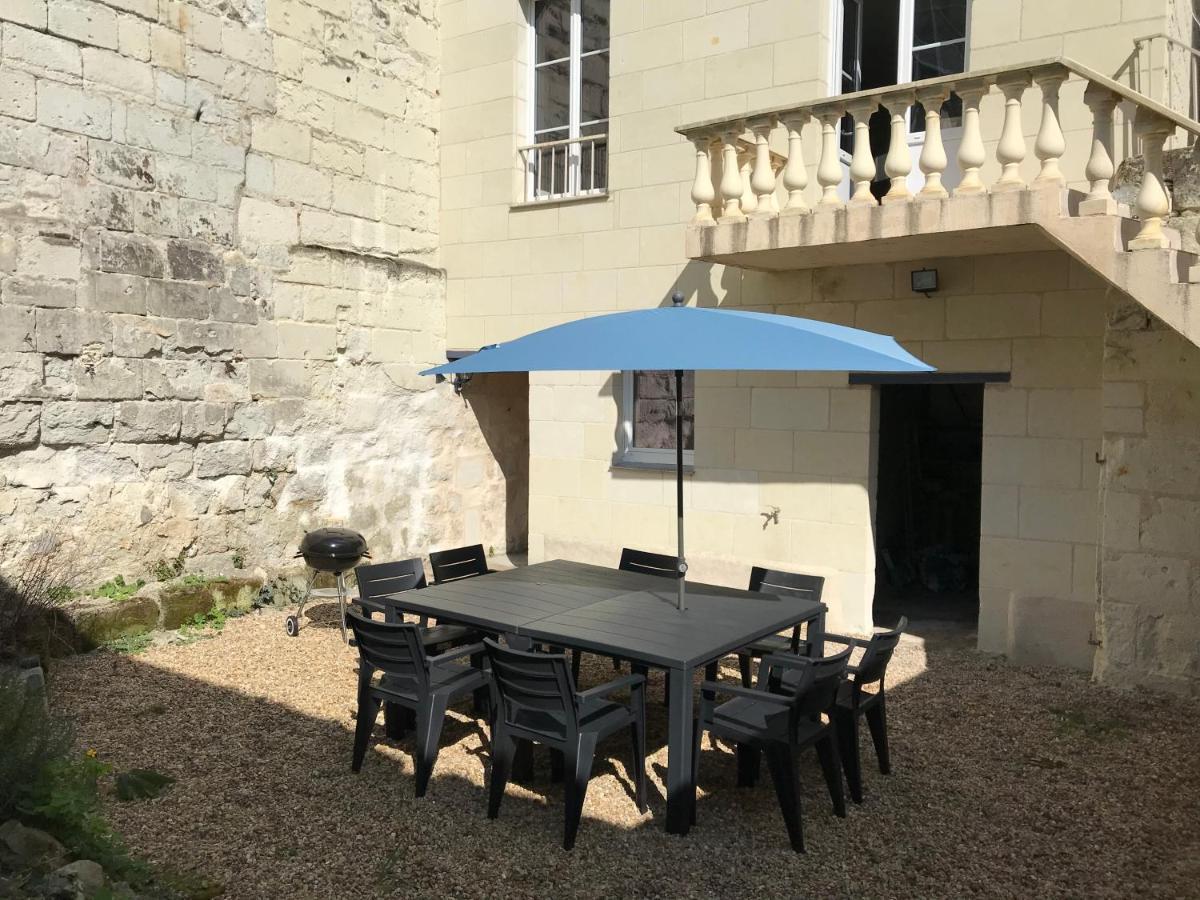 Jolie Maison Tuffeau Centre De Saumur Avec Local Velos Сомюр Екстериор снимка